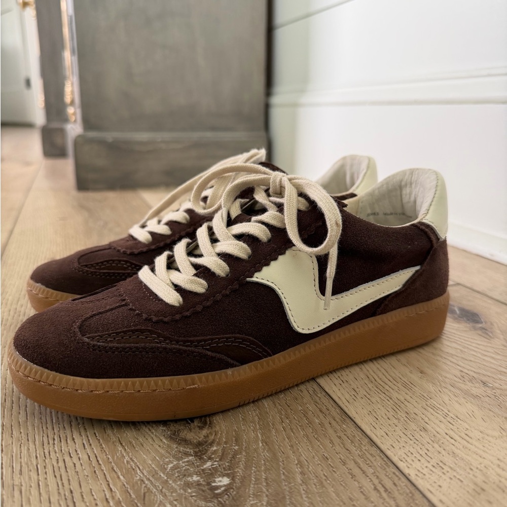 Dolce Vita Brown and Cream woman’s Sneakers